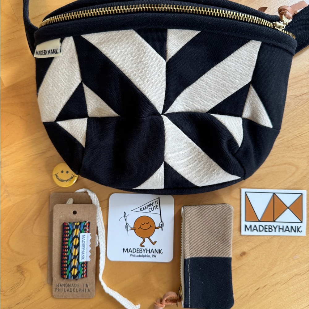 MadeByHank Black and Cream Geometric Crossbody Bag